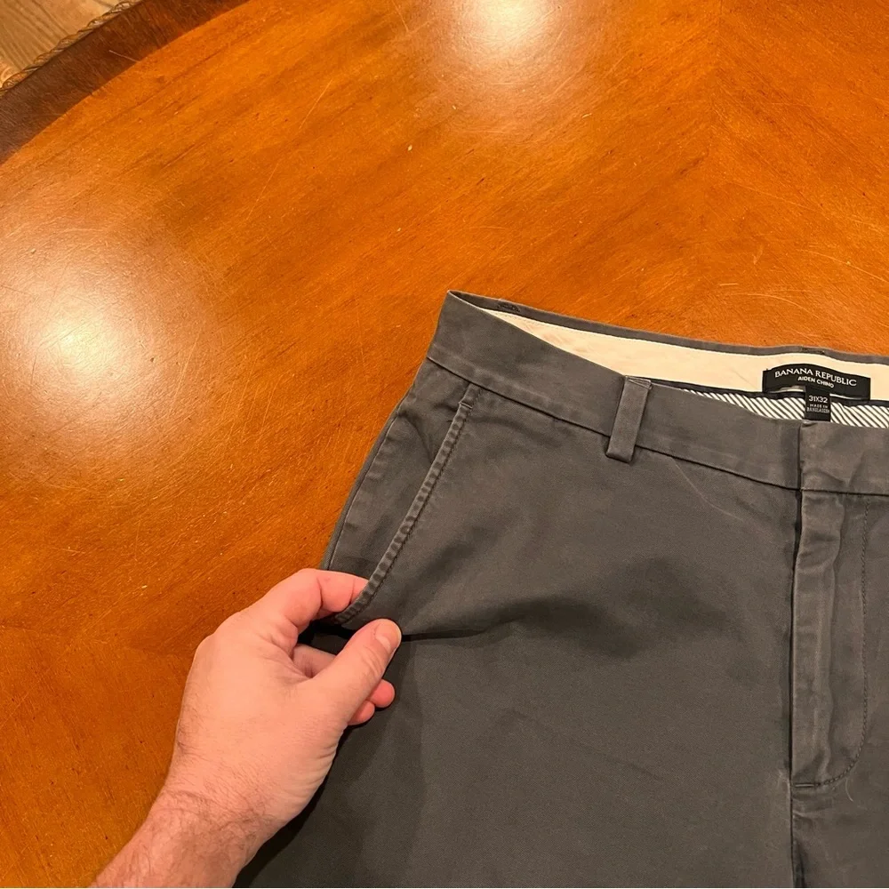 Banana Republic Men’s Aiden Slim Fit Chino Pant 31x32 Charcoal Straight Leg